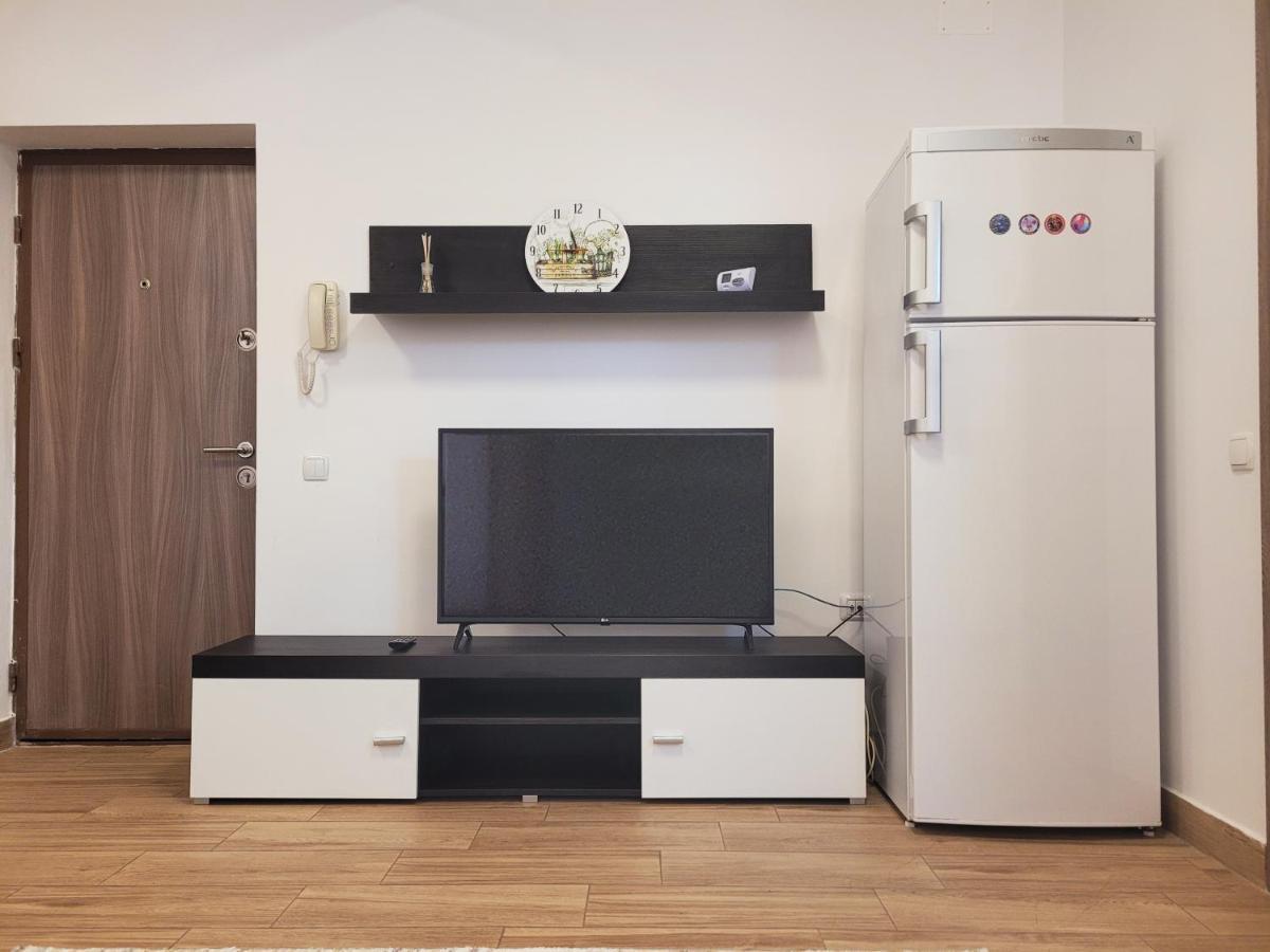 Apartamente Livada Râmnicu Vâlcea Buitenkant foto