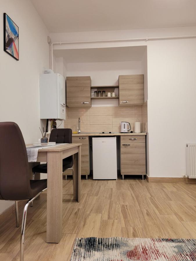 Apartamente Livada Râmnicu Vâlcea Buitenkant foto