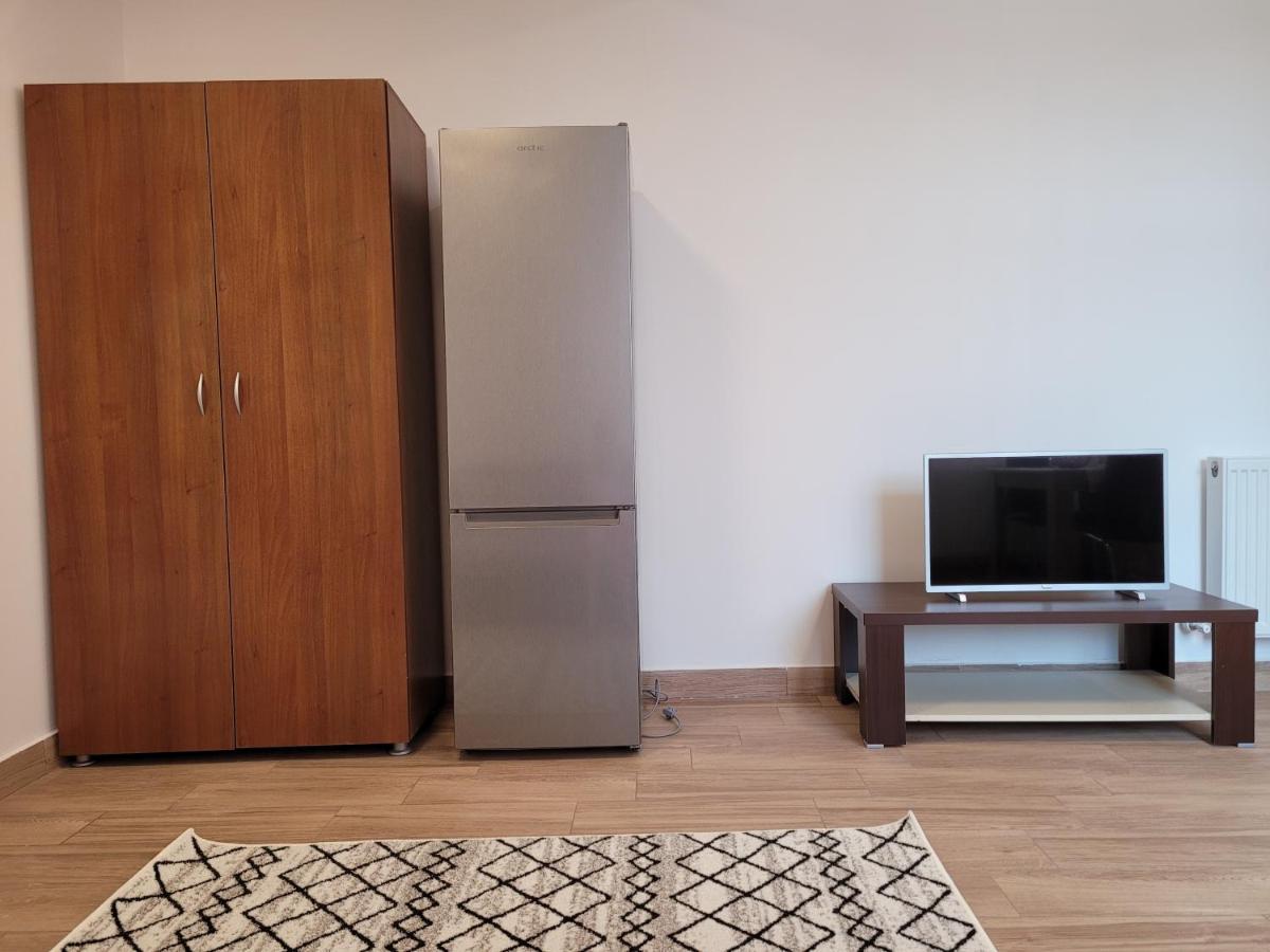 Apartamente Livada Râmnicu Vâlcea Buitenkant foto